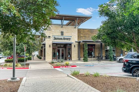 Galleria shops — James Avery